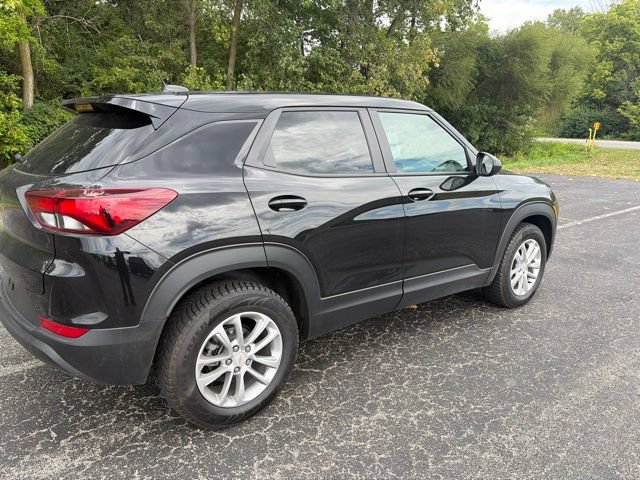 Used 2024 Chevrolet TrailBlazer LS w/ LS Convenience Package AWD/4WD image 11