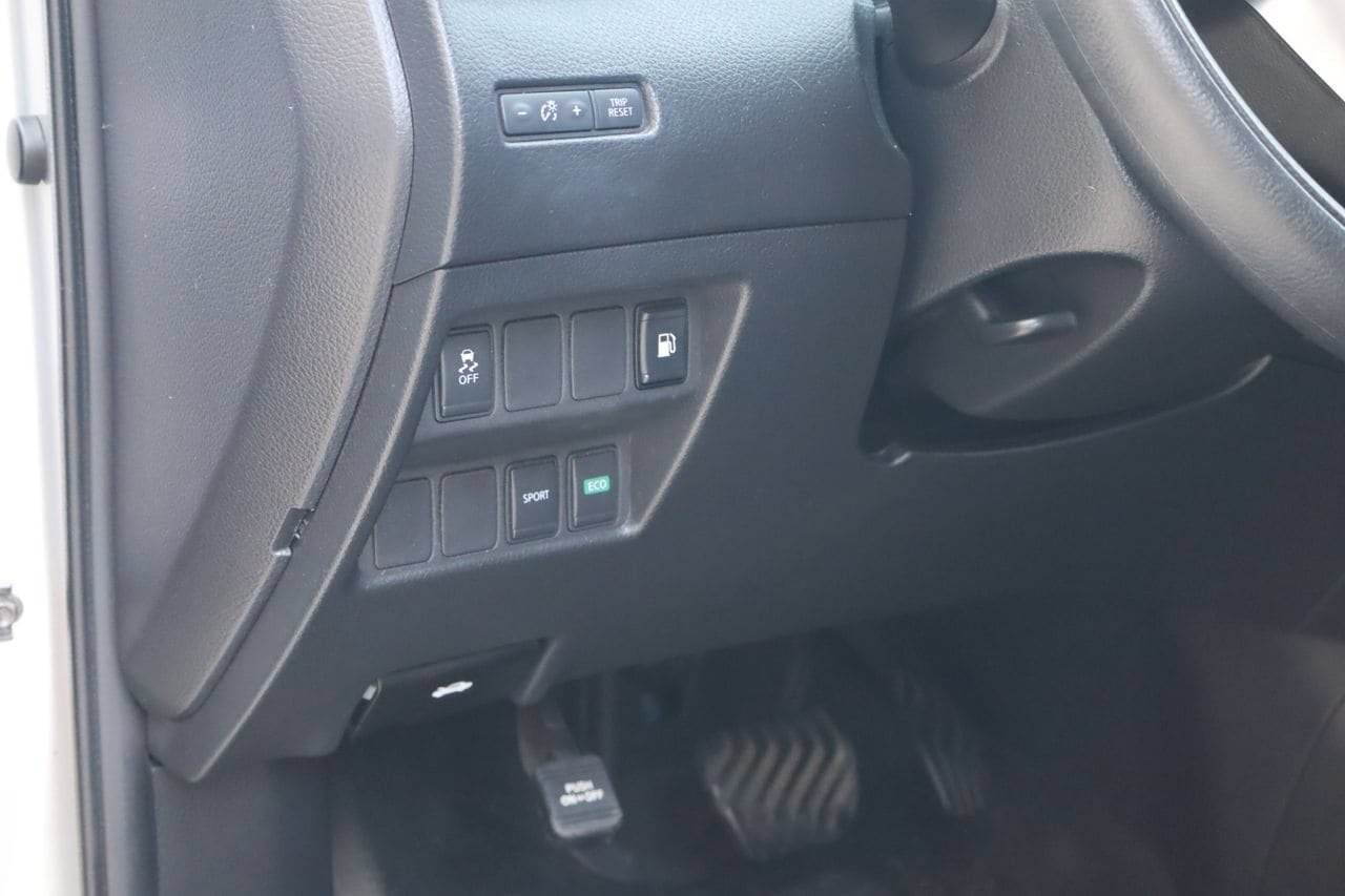 Used 2018 Nissan Rogue S FWD image 21