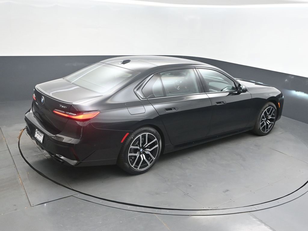 New 2026 BMW 760i xDrive w/ Executive Package image 14
