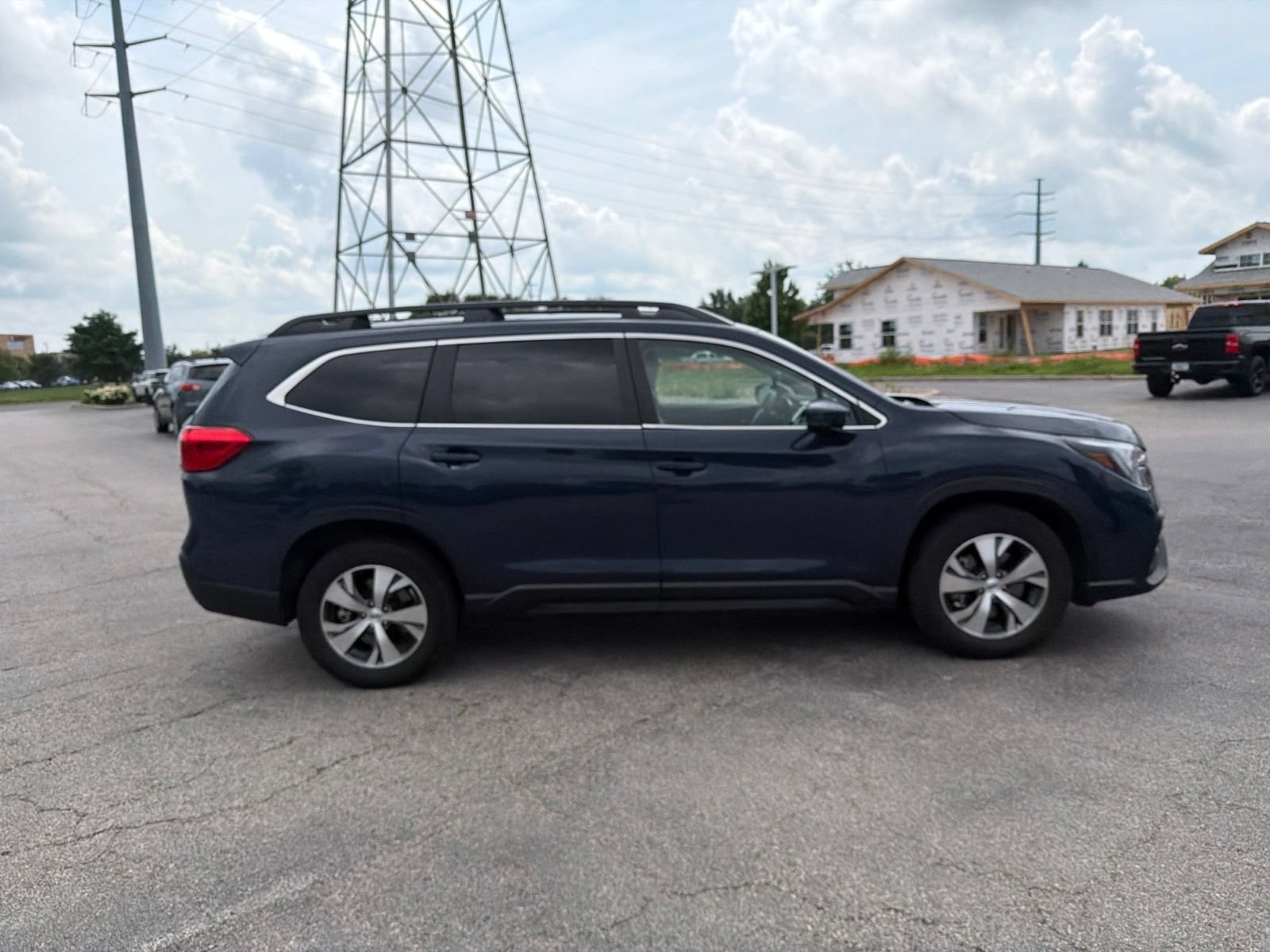Certified 2025 Subaru Ascent Premium w/ Premium Package AWD/4WD image 19