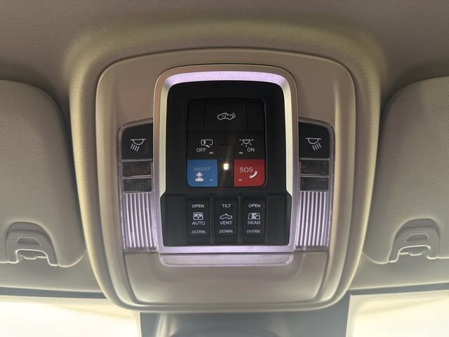 Used 2025 RAM 3500 Longhorn AWD/4WD image 14
