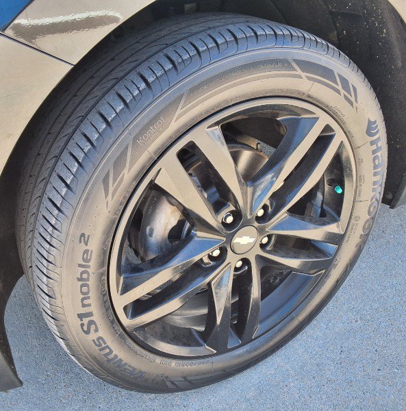 Used 2020 Chevrolet Equinox LT w/ Midnight Edition FWD image 20