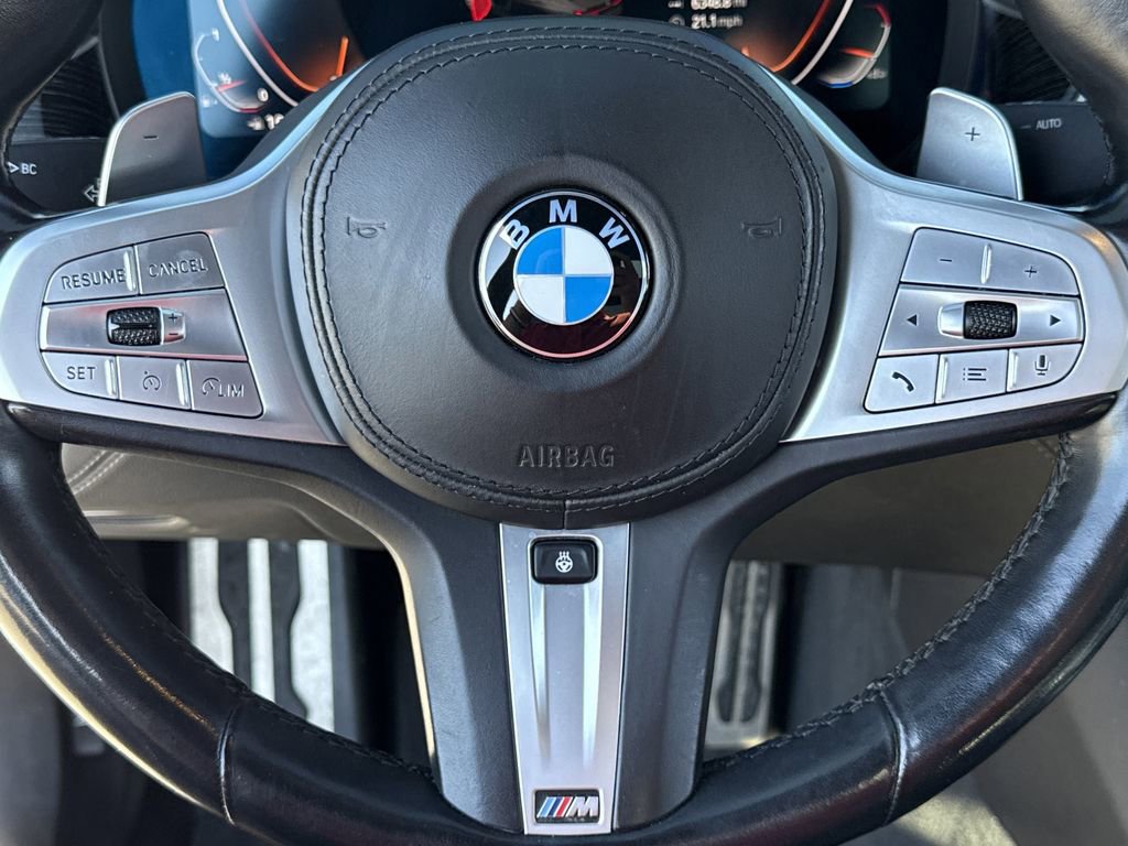 Used 2022 BMW 740i w/ M Sport Package RWD image 13
