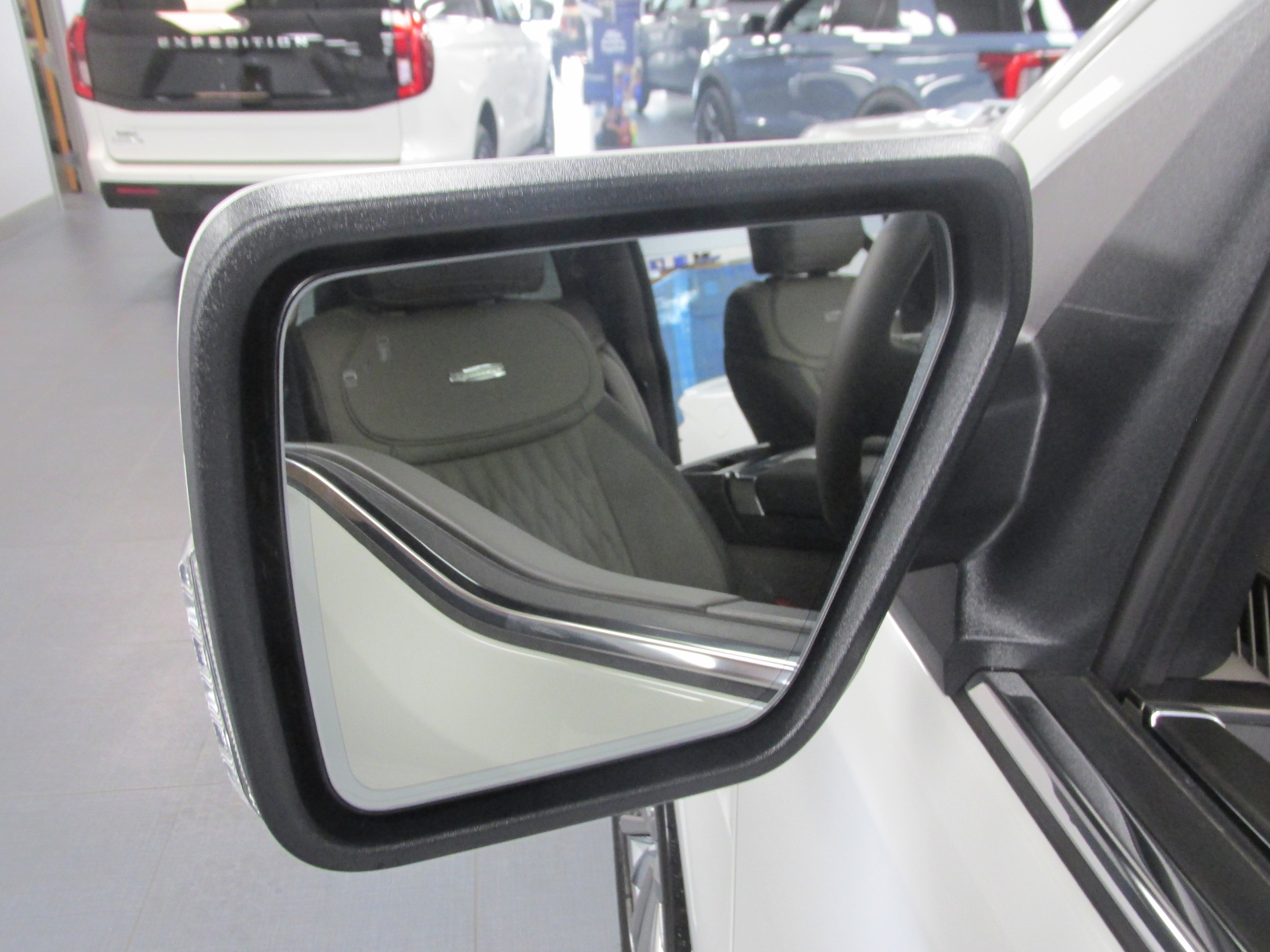 New 2025 Ford F150 Platinum image 22