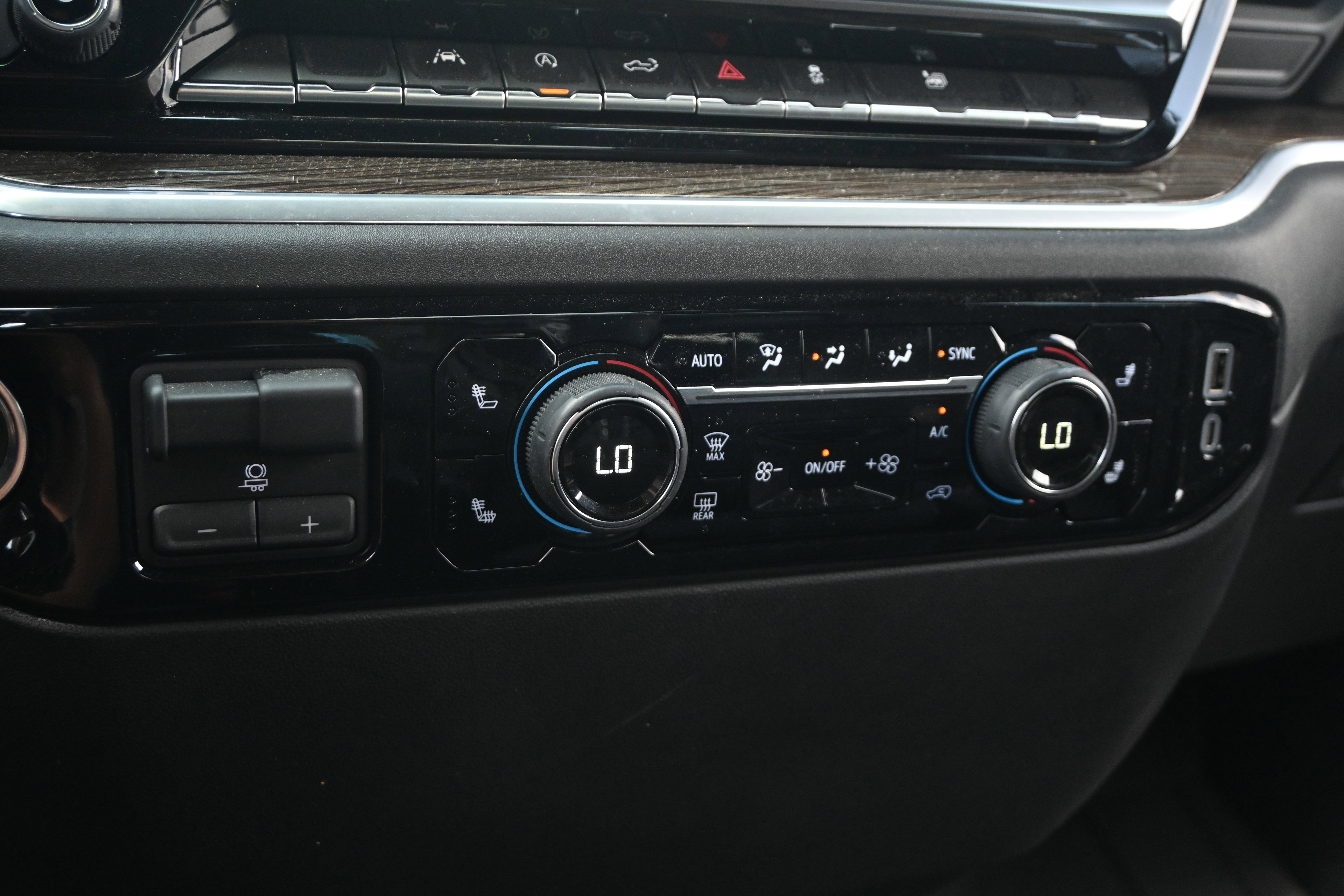 Used 2026 Chevrolet Silverado 1500 LT w/ LPO, Liner Protection Package AWD/4WD image 56