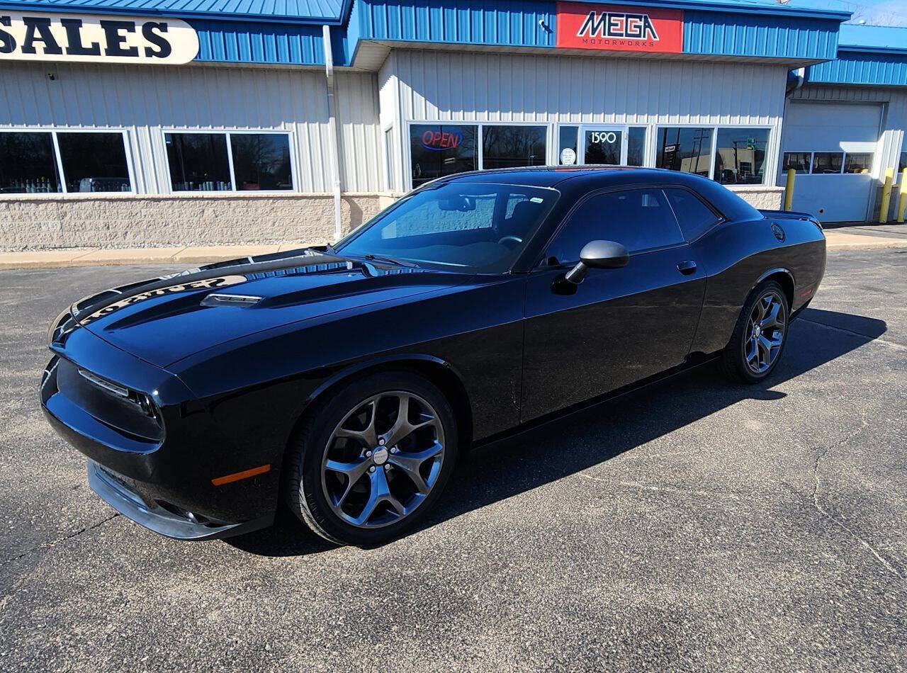 Used 2015 Dodge Challenger R/T w/ Quick Order Package 28B R/T image 3