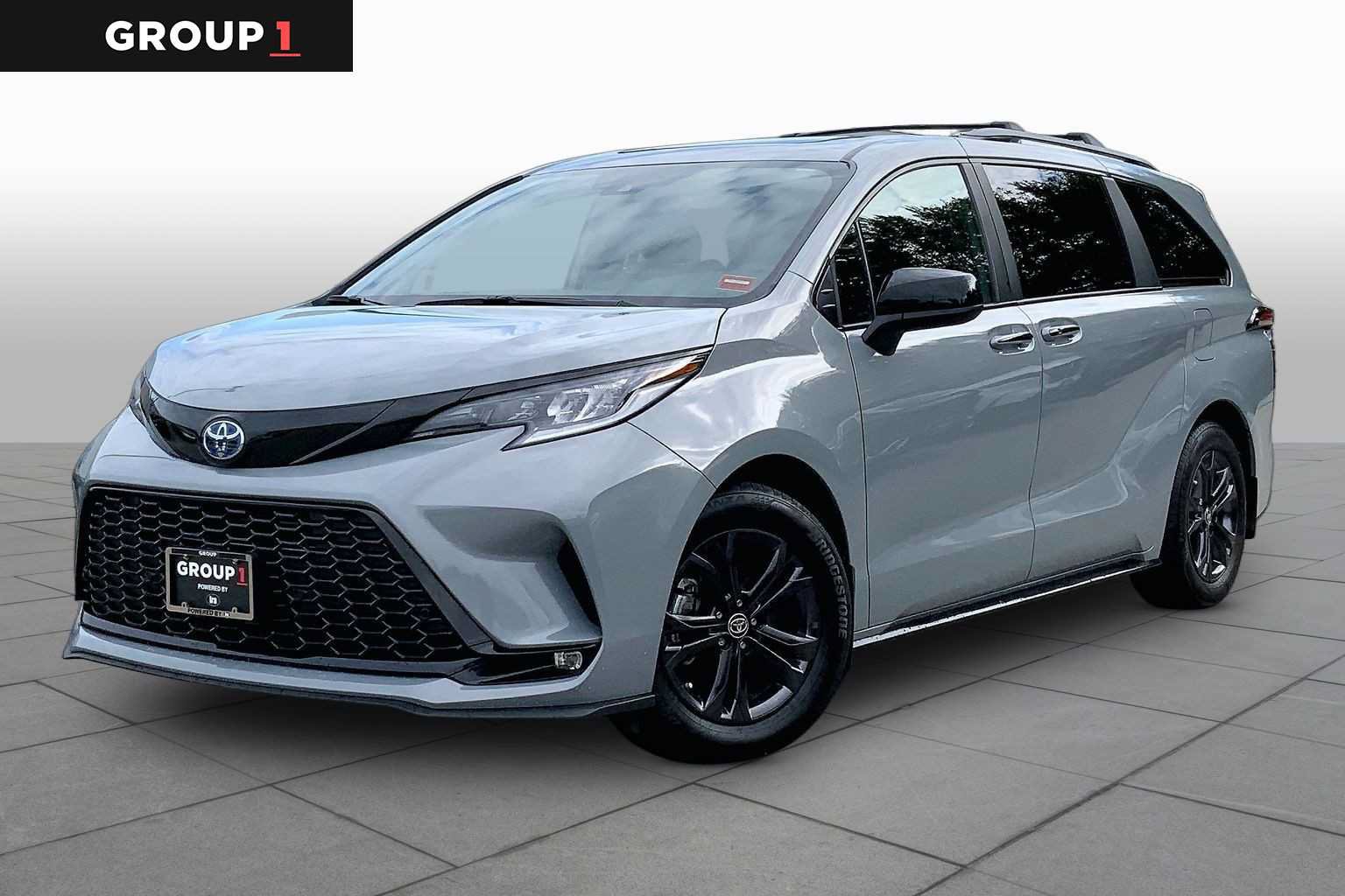 Used 2025 Toyota Sienna XSE w/ XSE Plus Package
