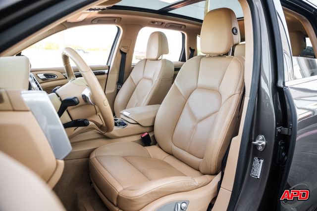 Used 2013 Porsche Cayenne AWD/4WD image 5
