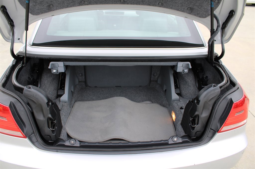 Used 2007 BMW 335i Convertible image 33
