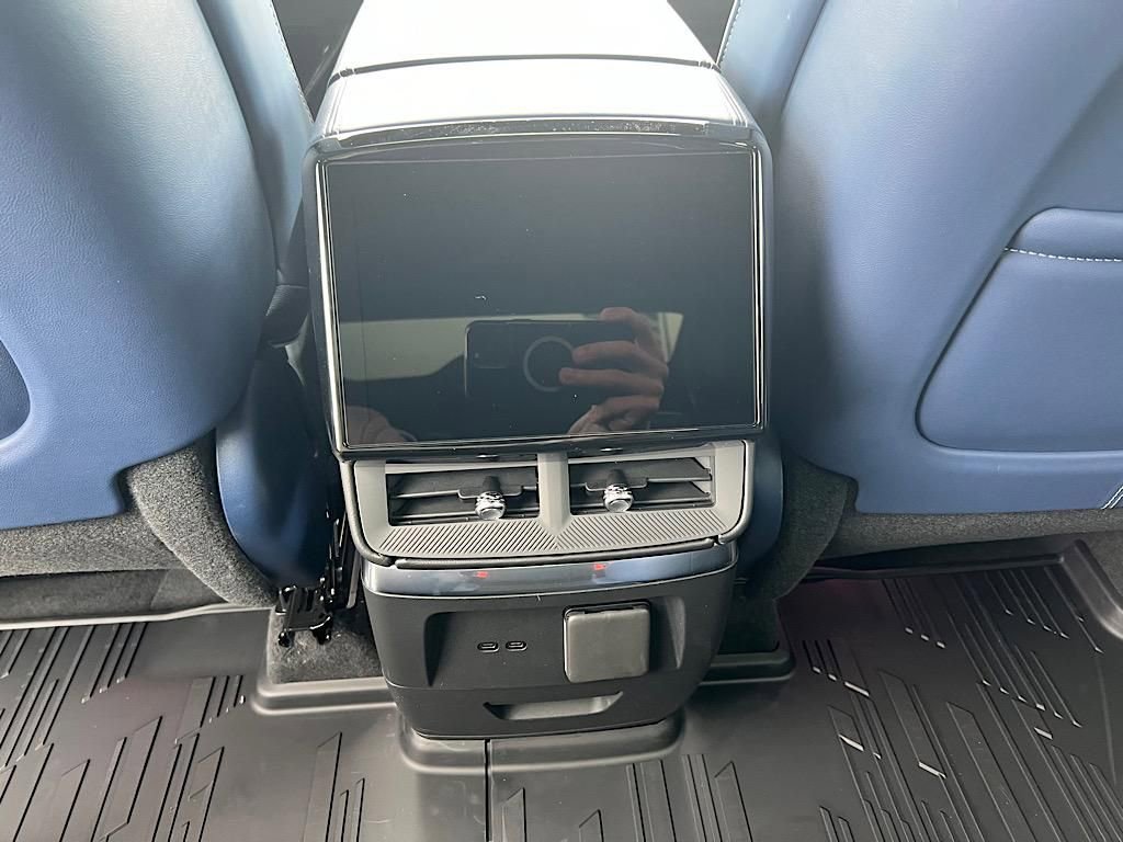 New 2026 Cadillac Vistiq Premium Luxury w/ LPO, Floor Liner Package image 11