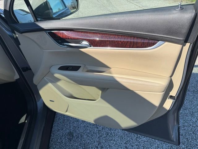 Used 2017 Cadillac XT5 Premium Luxury FWD image 40