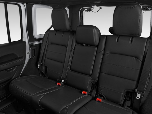 Used 2022 Jeep Wrangler Unlimited Sahara 4xe w/ Cold Weather Group image 11