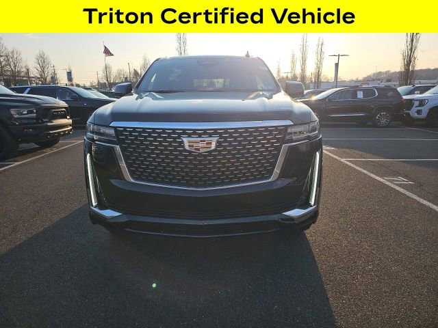 Used 2021 Cadillac Escalade Luxury AWD/4WD image 2