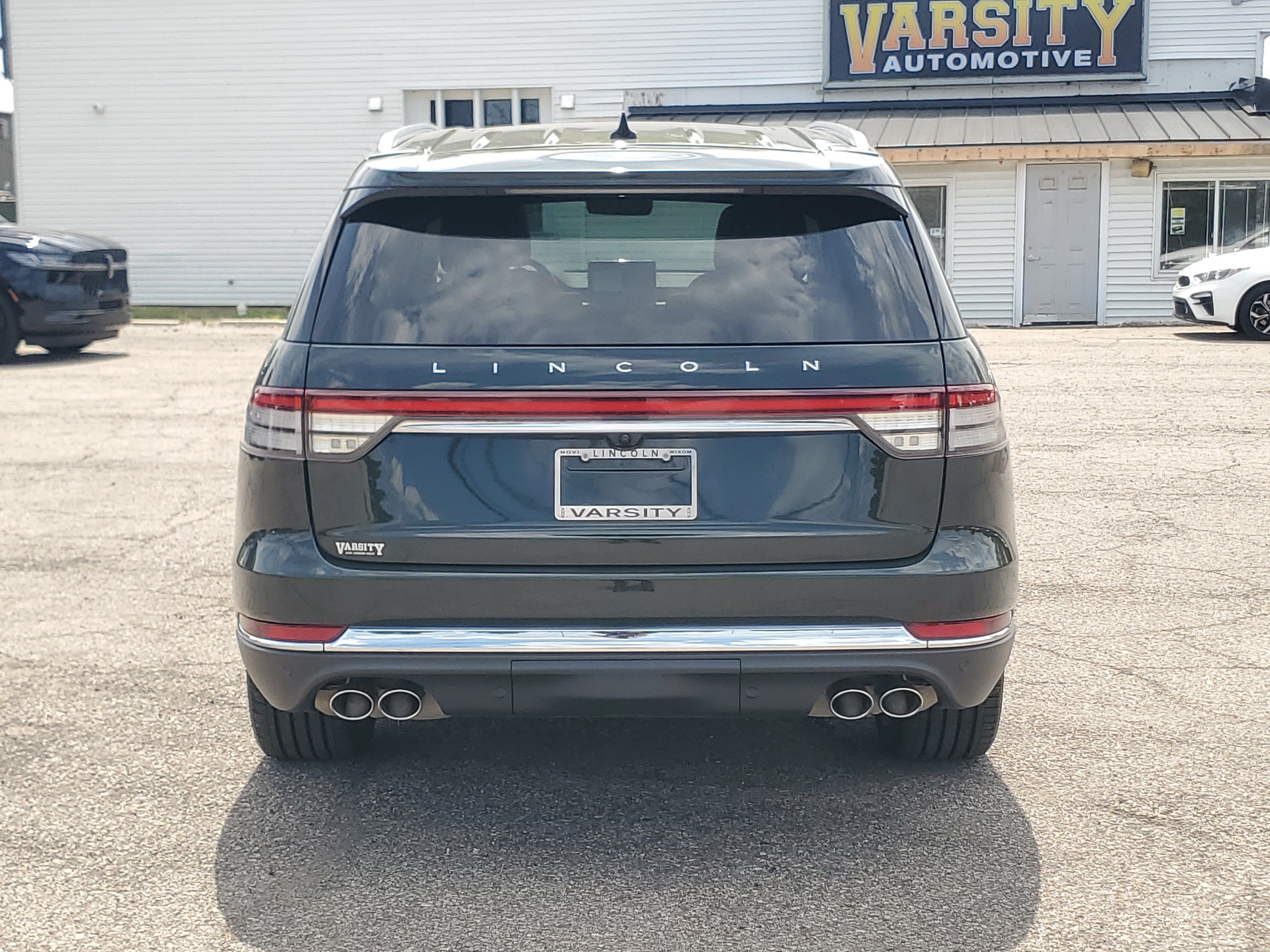 Certified 2023 Lincoln Aviator Reserve w/ Equipment Group 201A AWD/4WD image 5