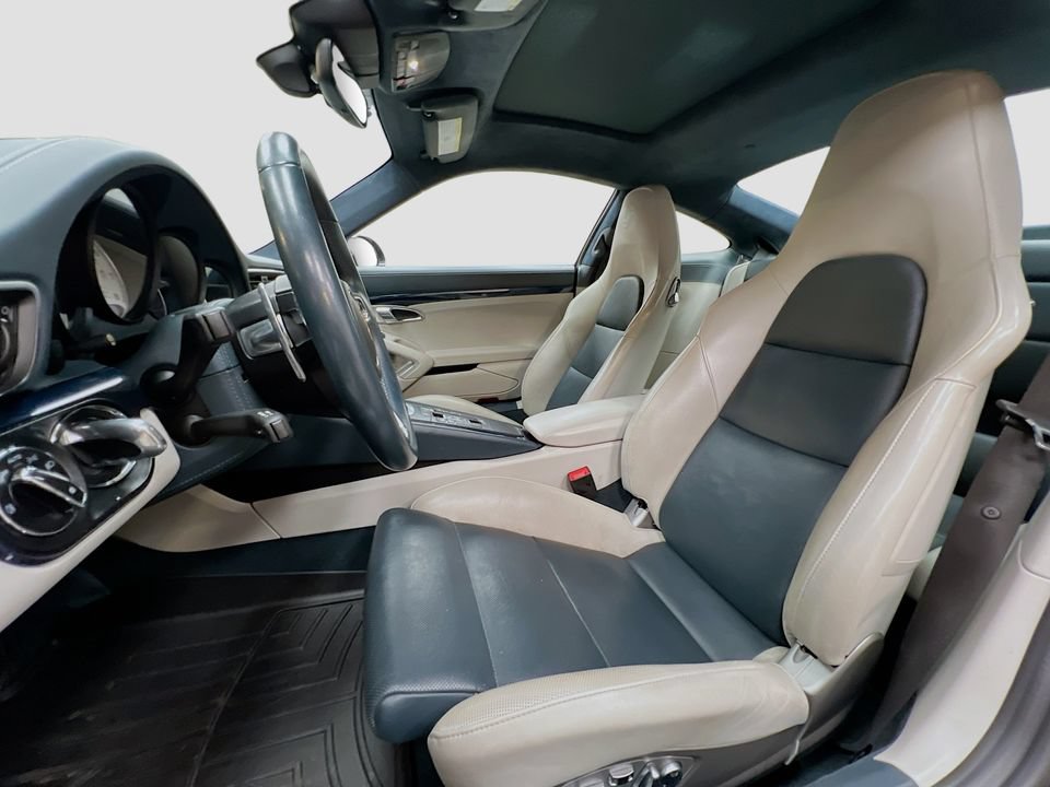 Certified 2019 Porsche 911 Turbo S AWD/4WD image 5