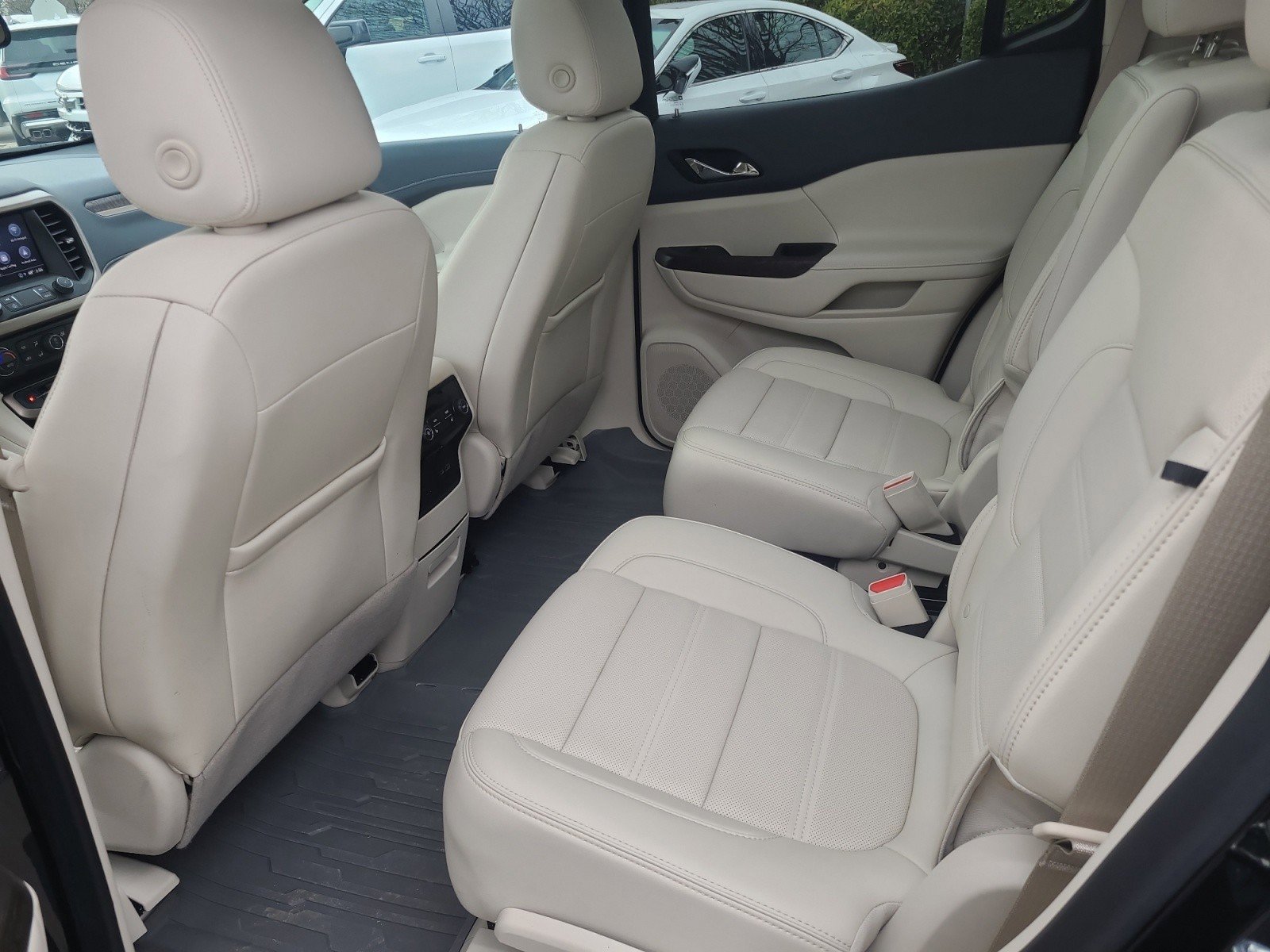 Used 2023 GMC Acadia Denali w/ Trailering Package AWD/4WD image 39