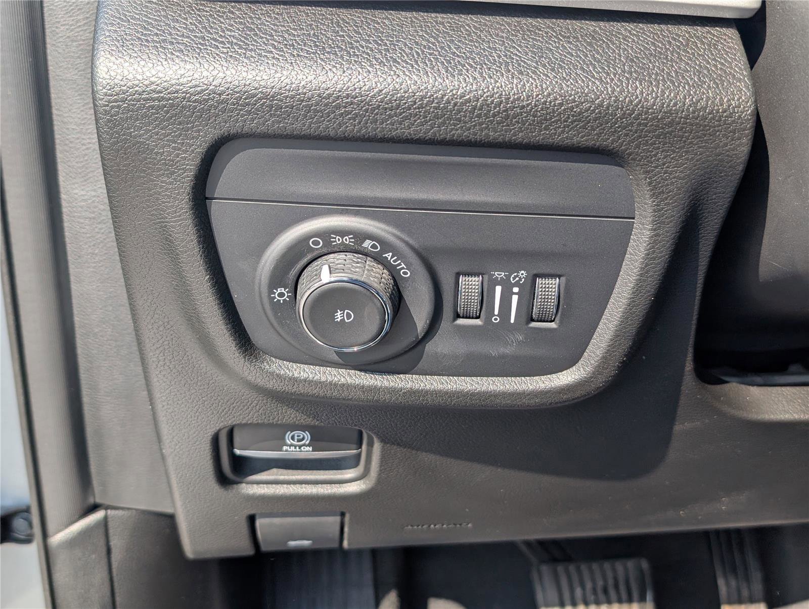 Used 2022 Jeep Grand Cherokee Trailhawk w/ ADV Protech Group II image 26