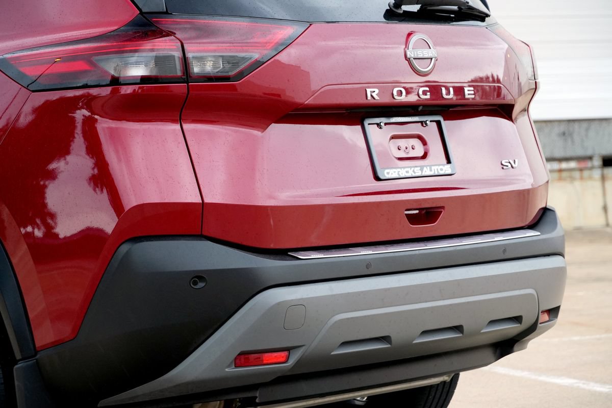 Used 2023 Nissan Rogue SV FWD image 30