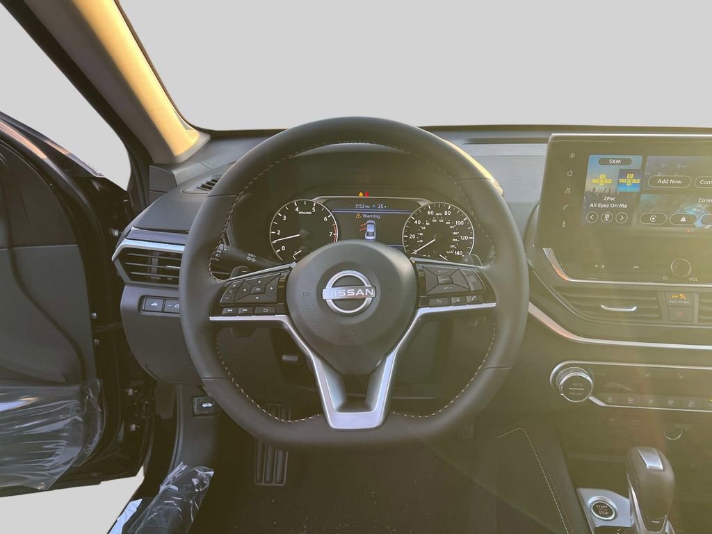 New 2025 Nissan Altima 2.5 SR w/ SR Premium Package AWD/4WD image 17