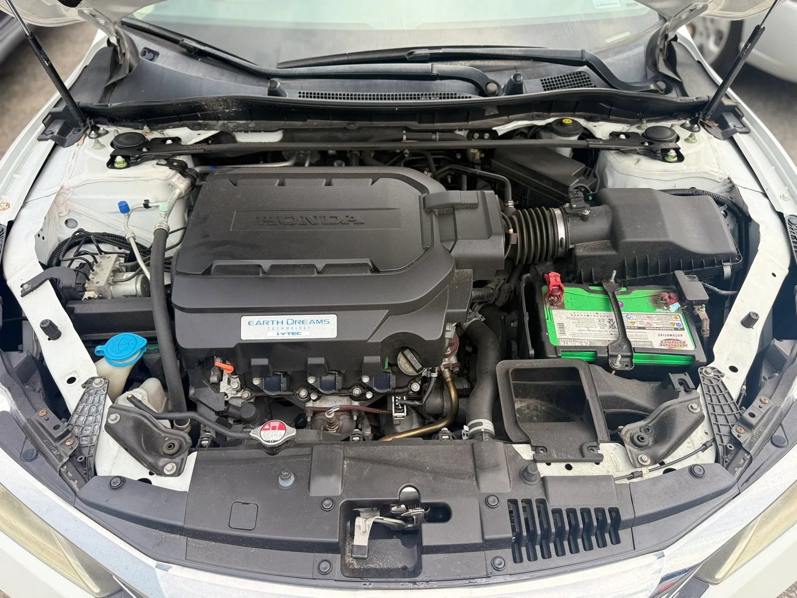 Used 2017 Honda Accord EX-L image 11