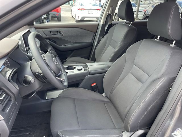 Used 2023 Nissan Rogue S image 11