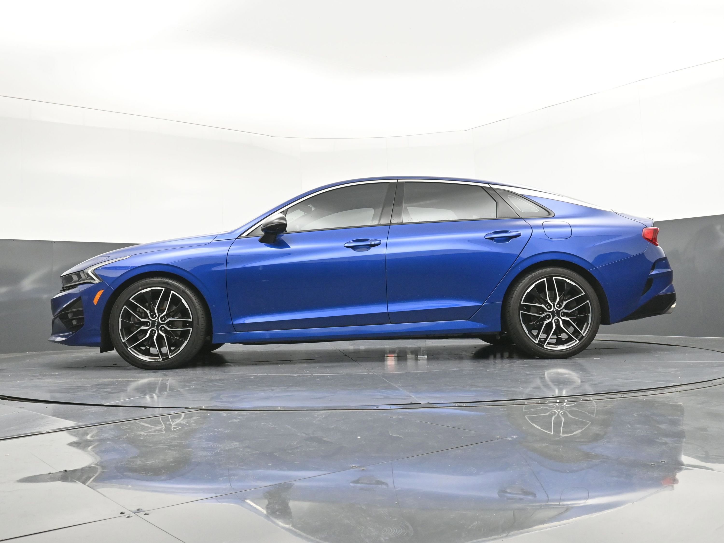 Used 2023 Kia K5 GT w/ GT1 Package image 32