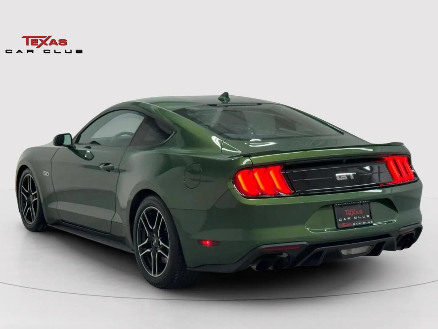 Used 2022 Ford Mustang GT RWD image 6
