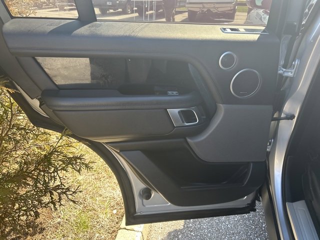 Used 2019 Land Rover Range Rover image 13