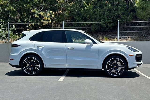 Used 2022 Porsche Cayenne Turbo AWD/4WD image 6