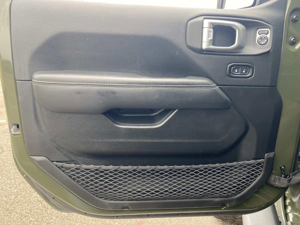 Used 2022 Jeep Gladiator Rubicon w/ LED Lighting Group image 12