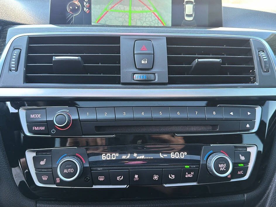 Used 2016 BMW 328i Sedan RWD image 11