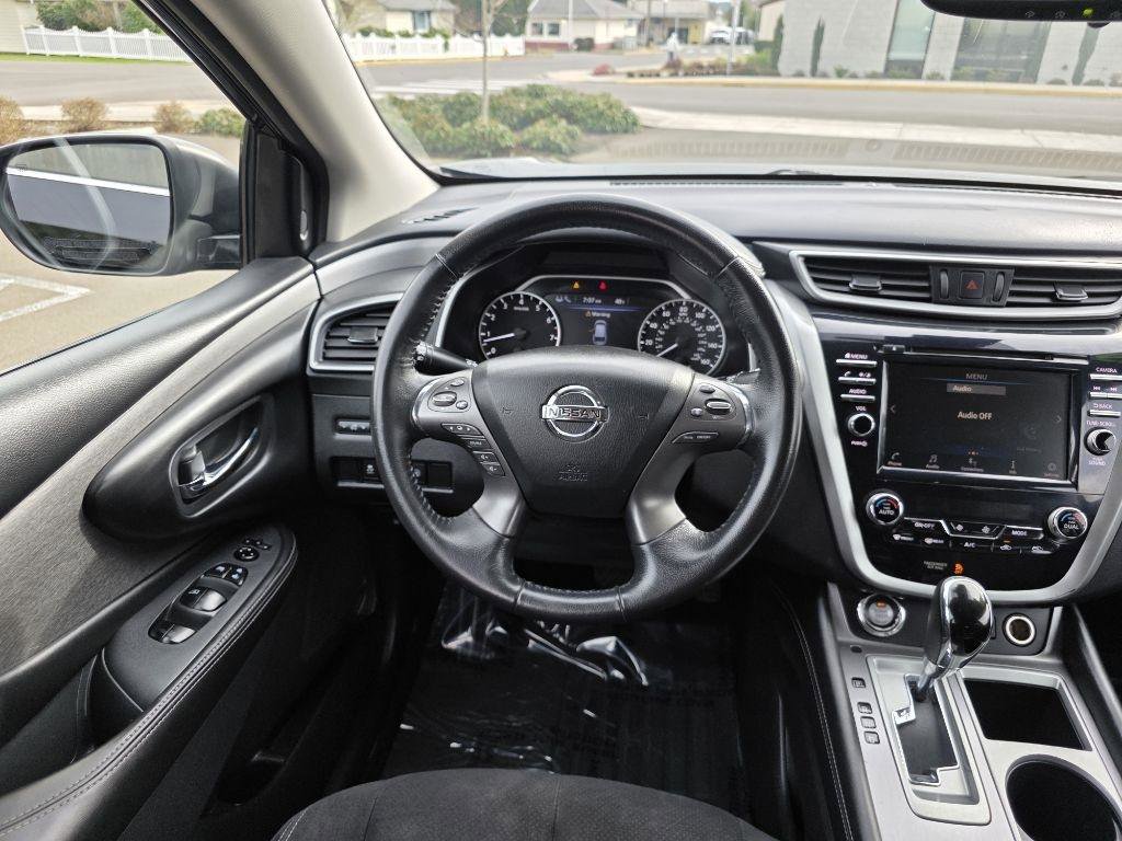 Used 2020 Nissan Murano SV image 11
