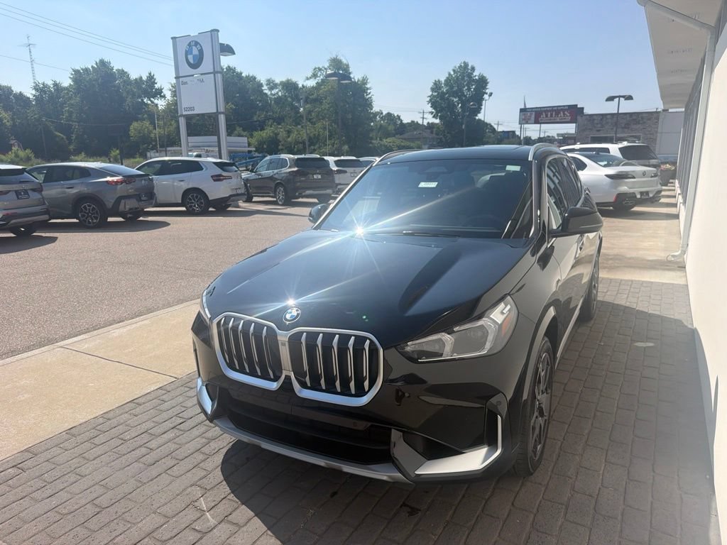 New 2026 BMW X1 xDrive28i w/ Convenience Package AWD/4WD image 3