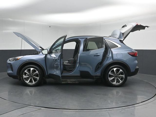 Certified 2025 Ford Escape Platinum AWD/4WD image 55