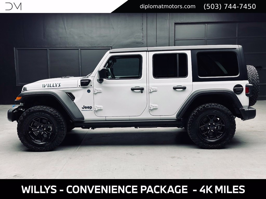 Used 2024 Jeep Wrangler Unlimited AWD/4WD image 4