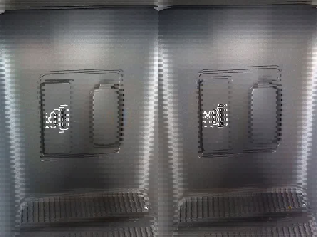 New 2026 Ford Explorer Active image 32