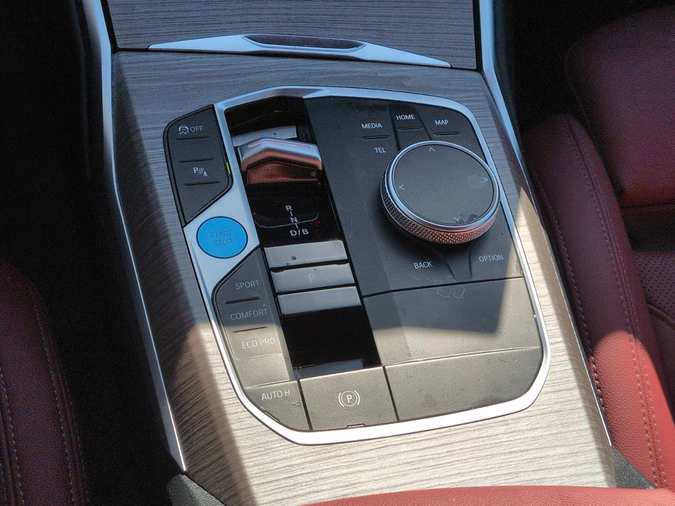 Certified 2025 BMW i4 eDrive40 w/ Premium Package RWD image 25