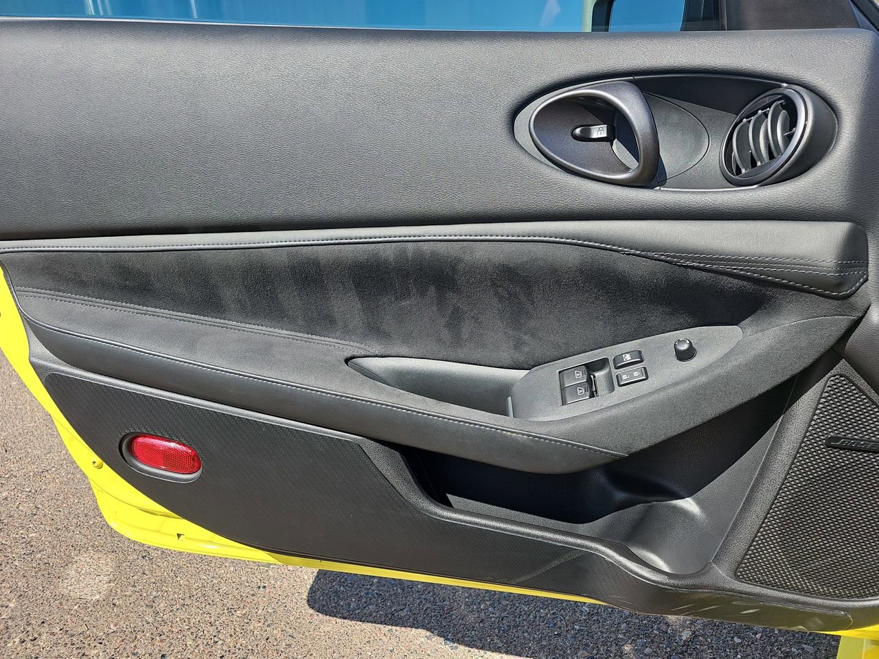 Used 2024 Nissan Z Performance w/ Floor Mat Package RWD image 24