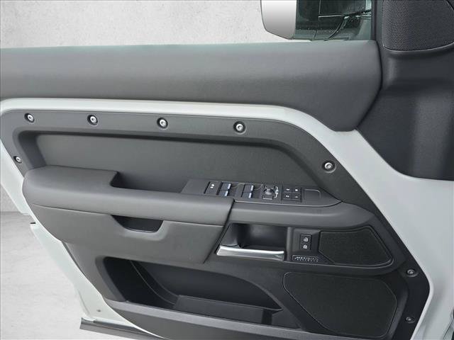 New 2026 Land Rover Defender 110 X-Dynamic SE AWD/4WD image 26