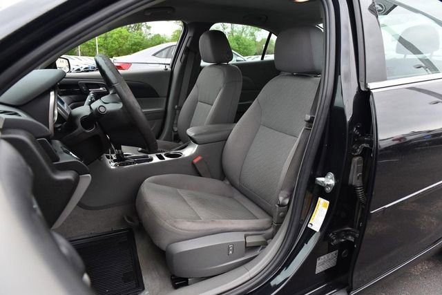 Used 2015 Chevrolet Malibu LS FWD image 14