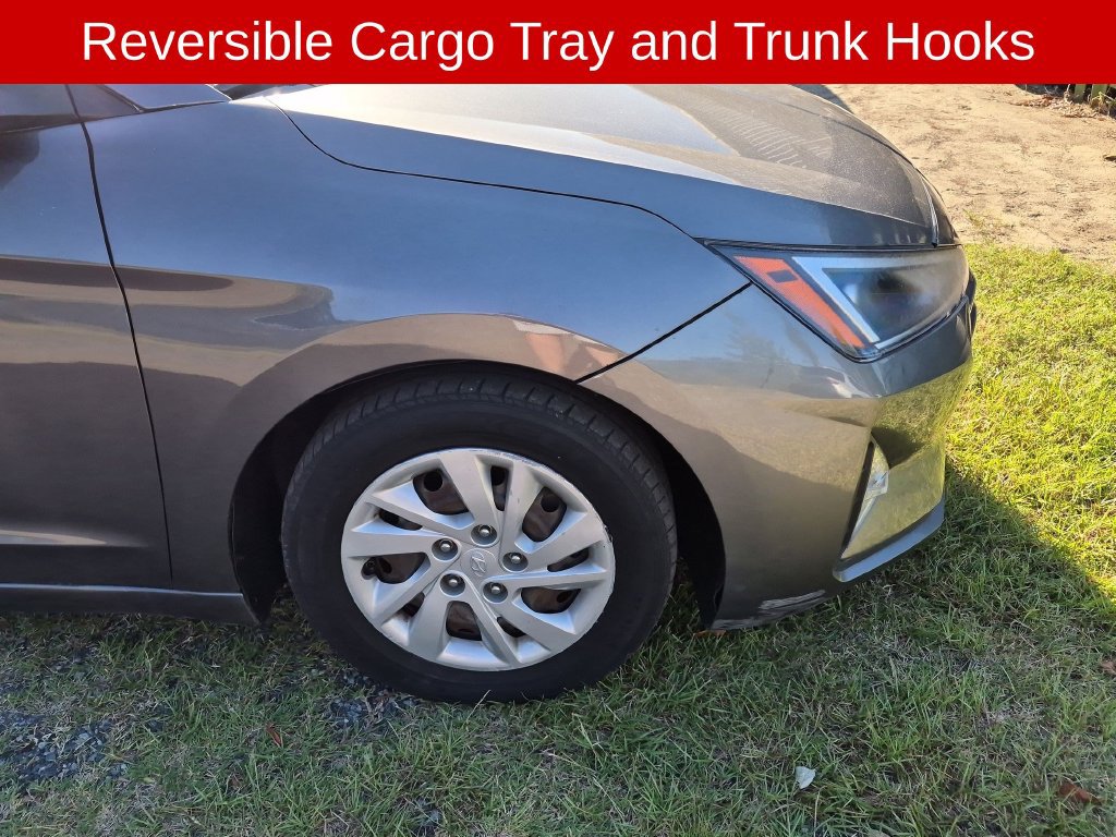 Used 2020 Hyundai Elantra SE w/ Cargo Package (C1) FWD image 6