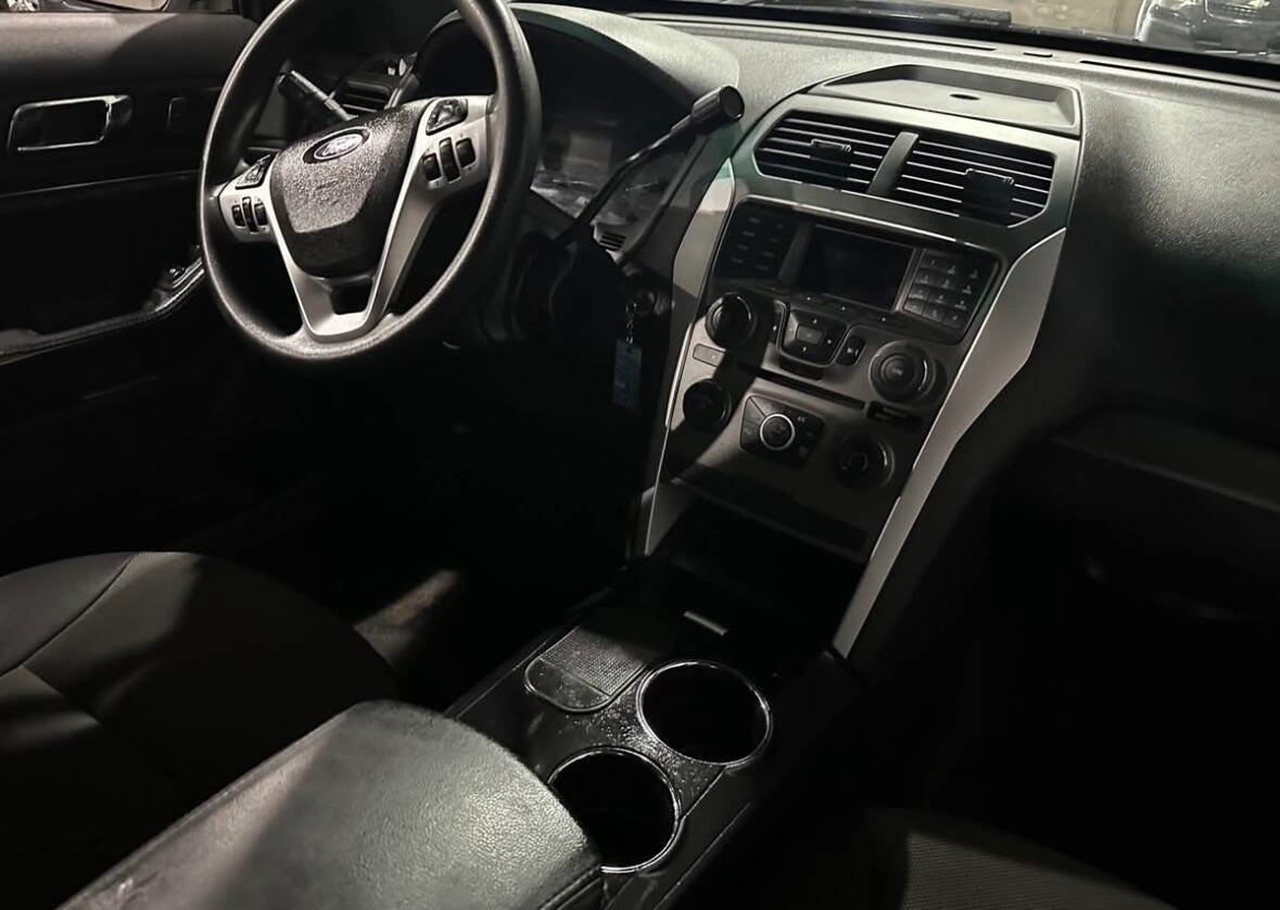 Used 2015 Ford Explorer 4WD Police Interceptor image 11