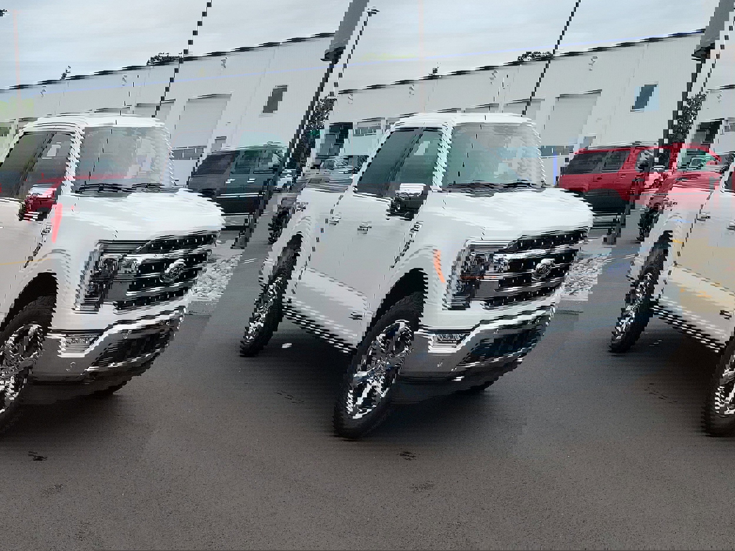 Used 2023 Ford F150 Lariat w/ Equipment Group 502A High image 34