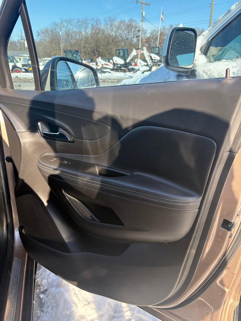 Used 2018 Buick Encore Preferred image 19