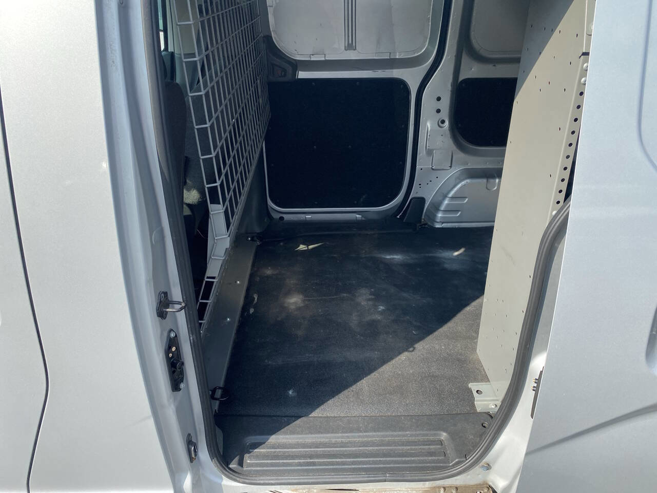 Used 2019 Nissan NV200 SV w/ Navigation Package image 15