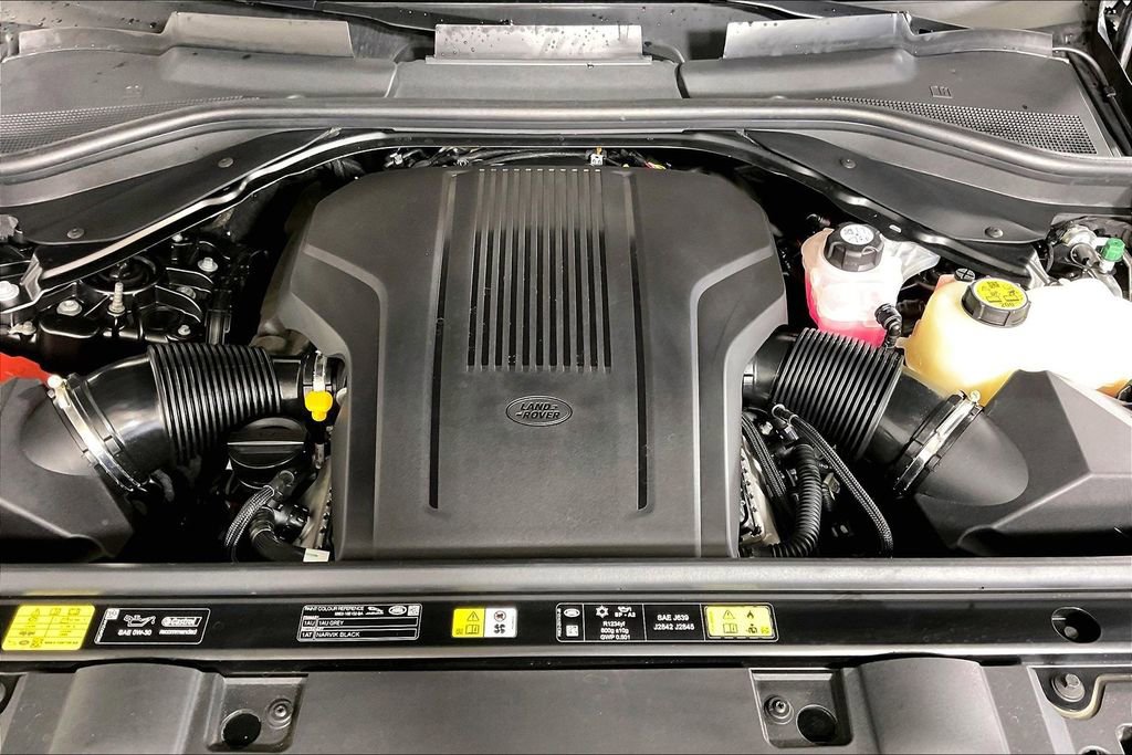 Used 2025 Land Rover Range Rover Sport Dynamic SE image 9