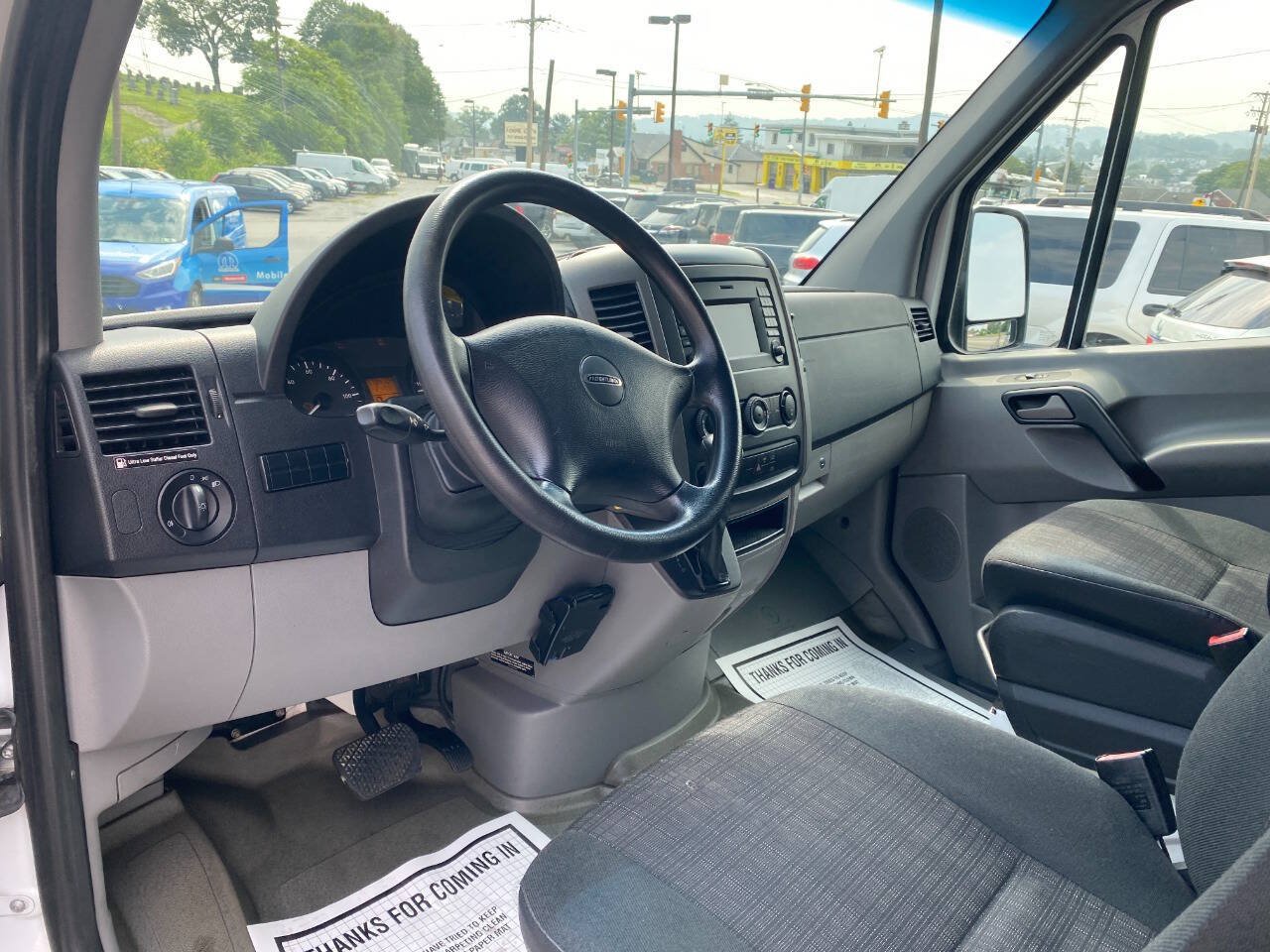 Used 2014 Freightliner Sprinter 2500 RWD image 14