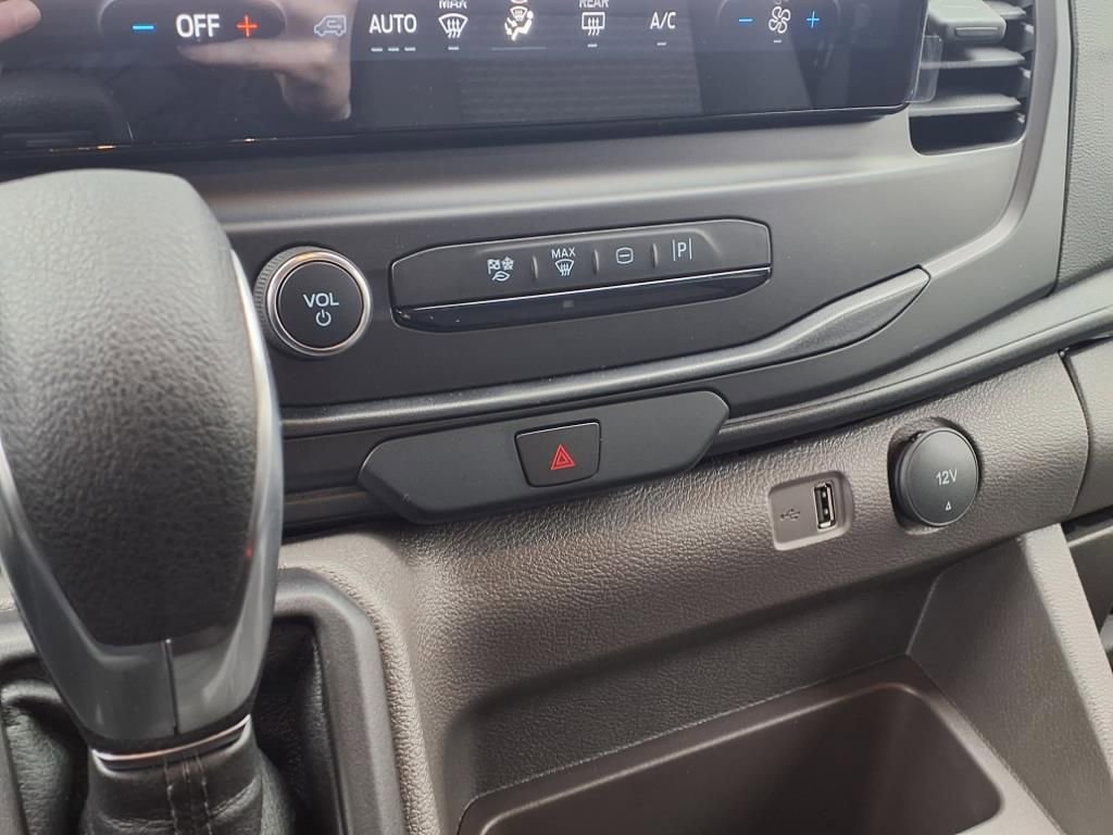 Used 2024 Ford Transit 350 XL image 7