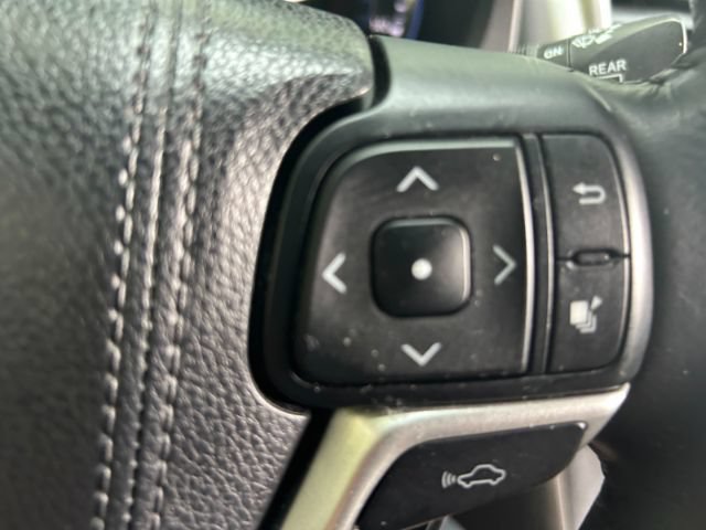 Used 2015 Toyota Highlander Limited Platinum AWD/4WD image 22