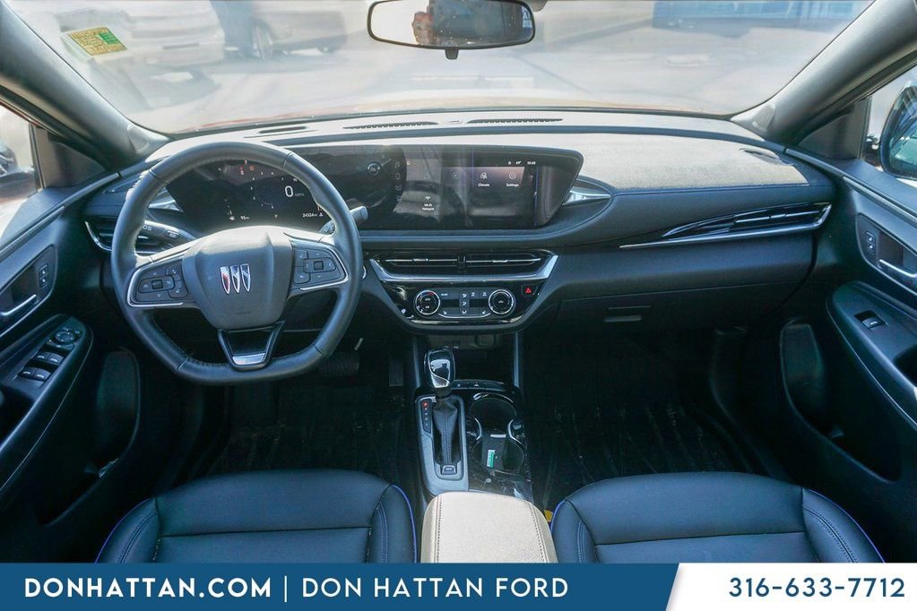 Used 2024 Buick Envista Sport Touring w/ Convenience I Package FWD image 4